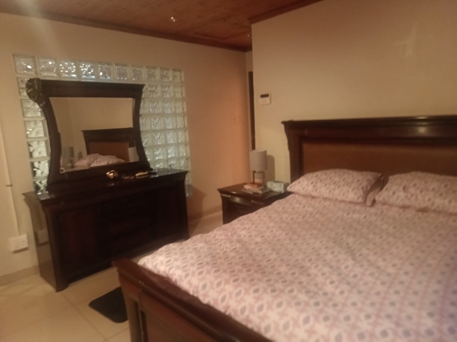 3 Bedroom Property for Sale in Roylglen Gardens Northern Cape